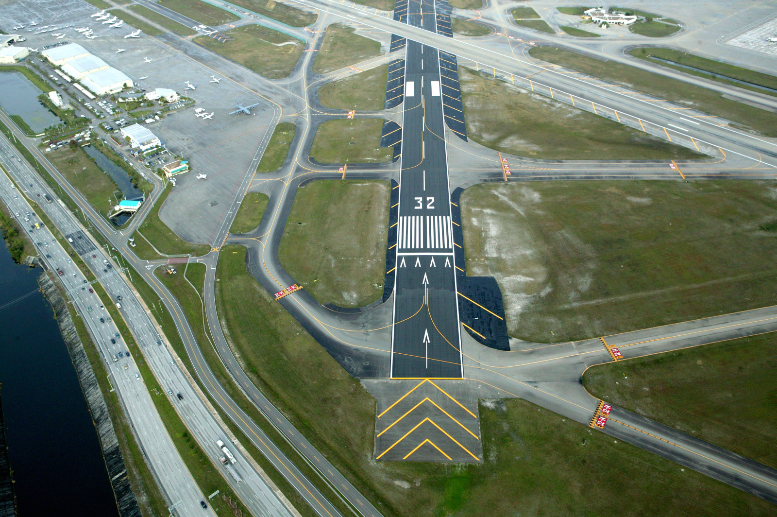 Runway 32